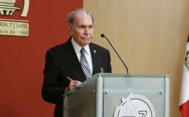 profesor-emerito-universitario-rogelio-gilberto-villarreal-garza-director-preparatoria-7-integrante-h-junta-gobierno-uanl